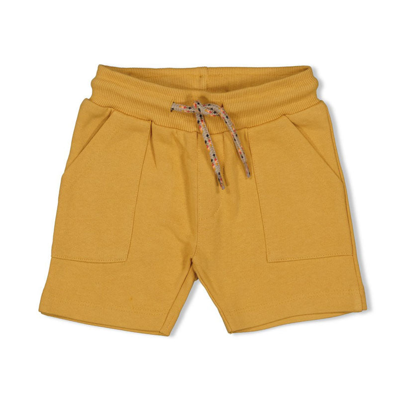 Gelbe Schachmatt-Shorts